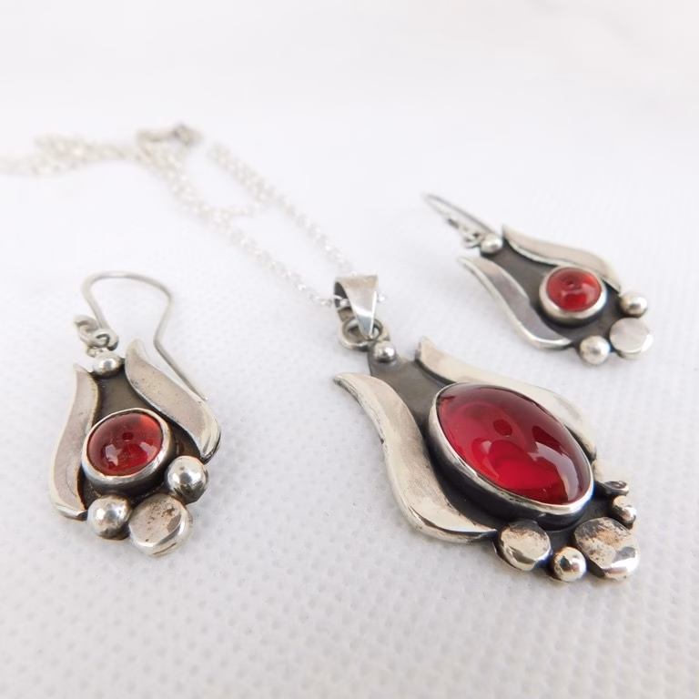 Nadudvary Handcrafted Jewelry