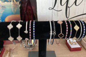 Una Vida Bijuterii Premium